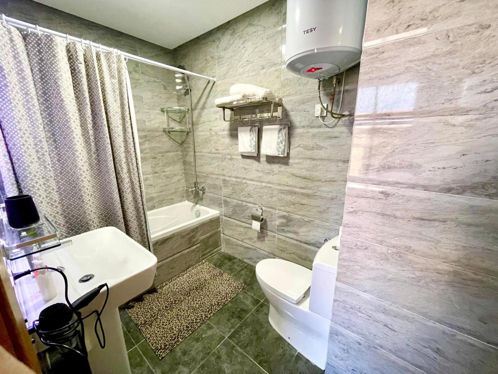 Modern Elegance With Sea Views In Central Tangier - Steps To Beach, Train And Attractions! מראה חיצוני תמונה