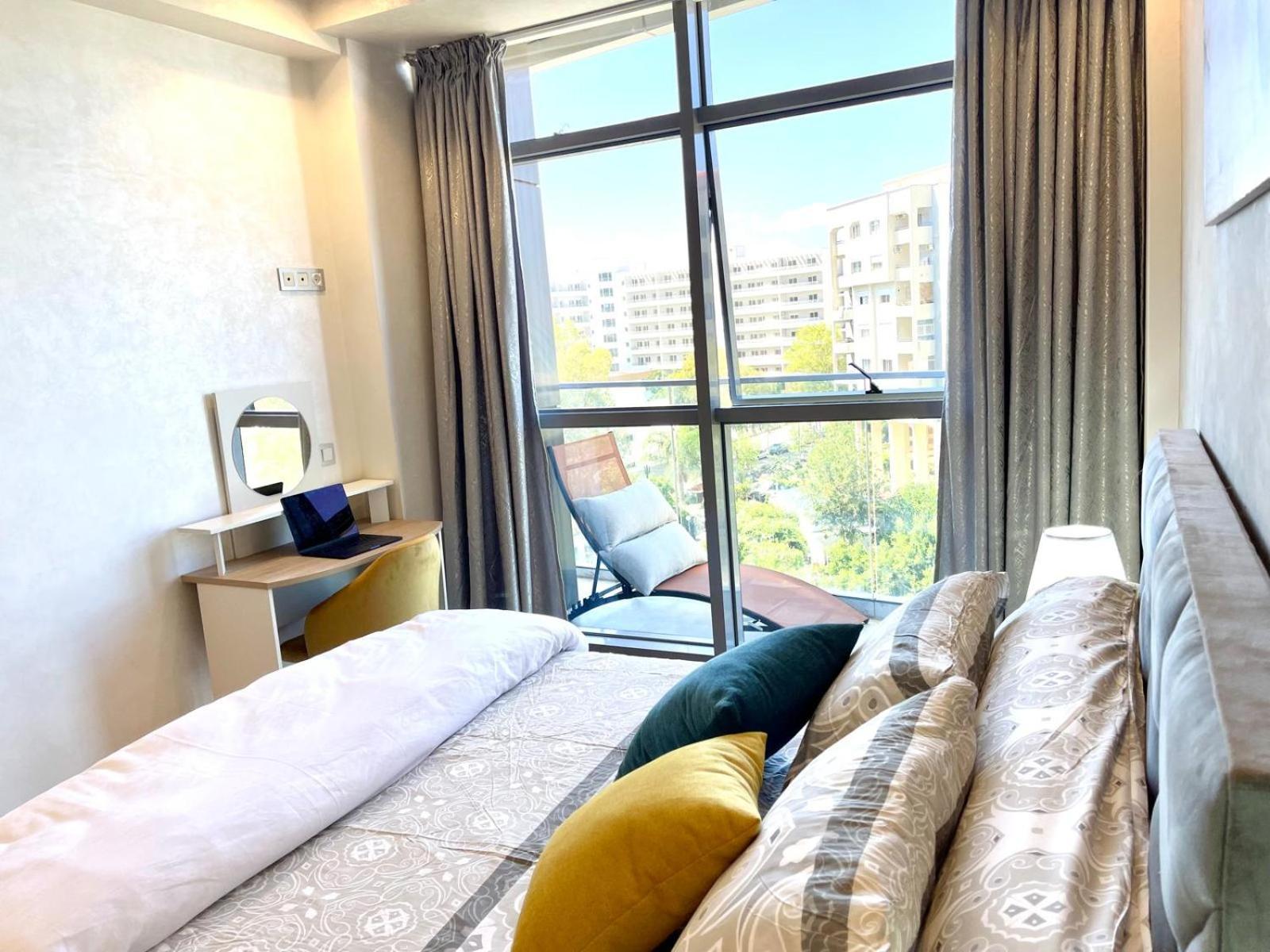 Modern Elegance With Sea Views In Central Tangier - Steps To Beach, Train And Attractions! מראה חיצוני תמונה