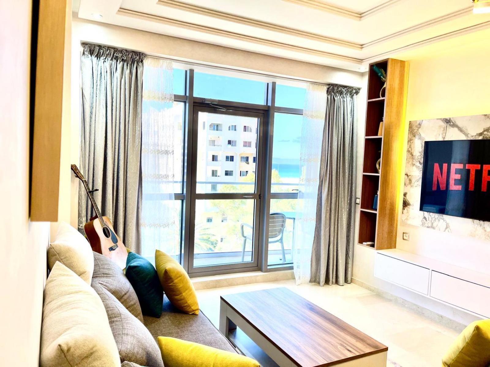 Modern Elegance With Sea Views In Central Tangier - Steps To Beach, Train And Attractions! מראה חיצוני תמונה