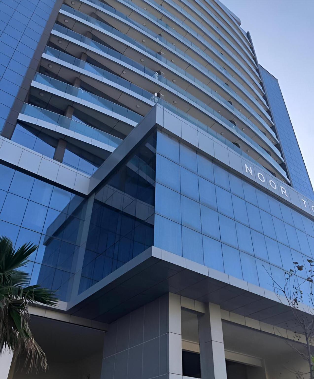 Modern Elegance With Sea Views In Central Tangier - Steps To Beach, Train And Attractions! מראה חיצוני תמונה